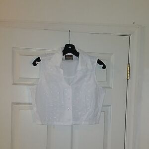 Chic White Button-Up Blouse